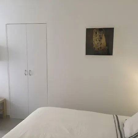 2 Pieces Climatise A Cote De La Rue Palmaro 公寓