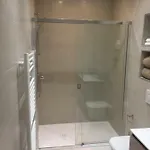 2 Pieces Climatise A Cote De La Rue Palmaro مينتون